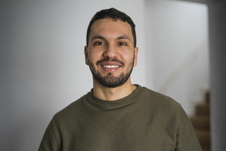 Racismo y discriminación sobre la mesa en la charla del investigador Youssef M. Ouled