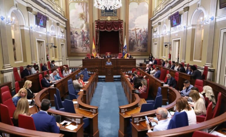 CONTIGO califica de ‘impresentable’ la subida de dietas y sueldos de los diputados del Parlamento de Canarias