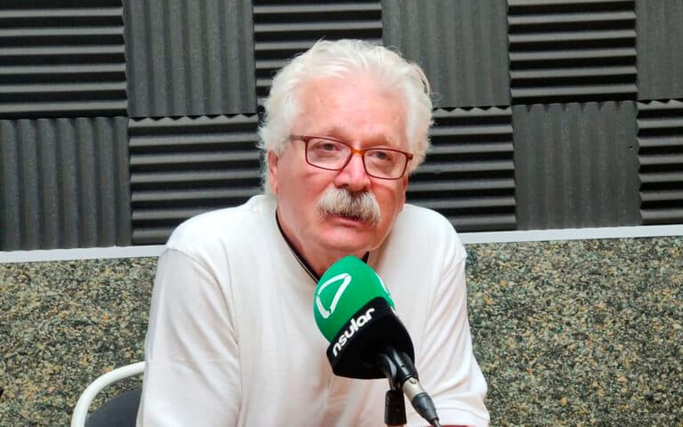 Marcos Hormiga: «Los contenidos canarios están en el trasfondo de todo lo que escribo»