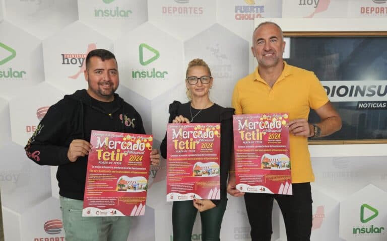 El Mercado de Tetir despide 2024 con una edición cargada de tradición, música y espíritu navideño