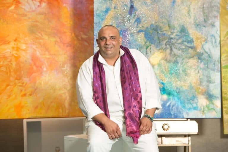 Eddie Mosler inaugura su exposición en Pájara: arte y espiritualidad en Fuerteventura