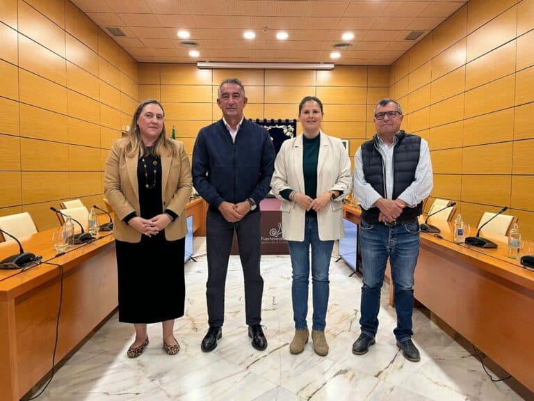 El PP critica los presupuestos del Cabildo y denuncia el abandono de áreas clave como vivienda, becas y deporte