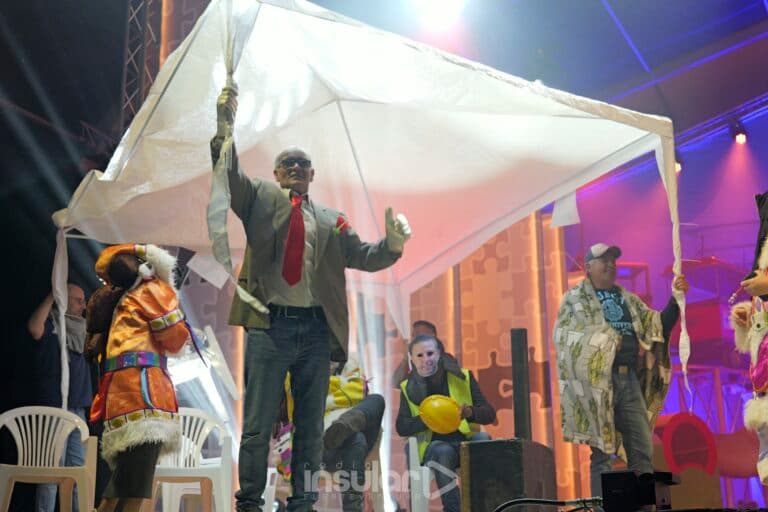 Majo y Limpio pasa factura en el Recinto Ferial: titulares, fotos y mucha guasa