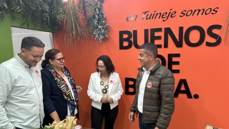 Tuineje rinde homenaje a su tradición tomatera en FEAGA 2025