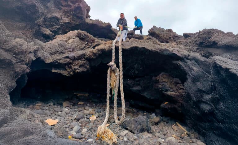 Limpiaventura: 10 años «tirando de la soga» contra los residuos marinos y sin apoyo institucional