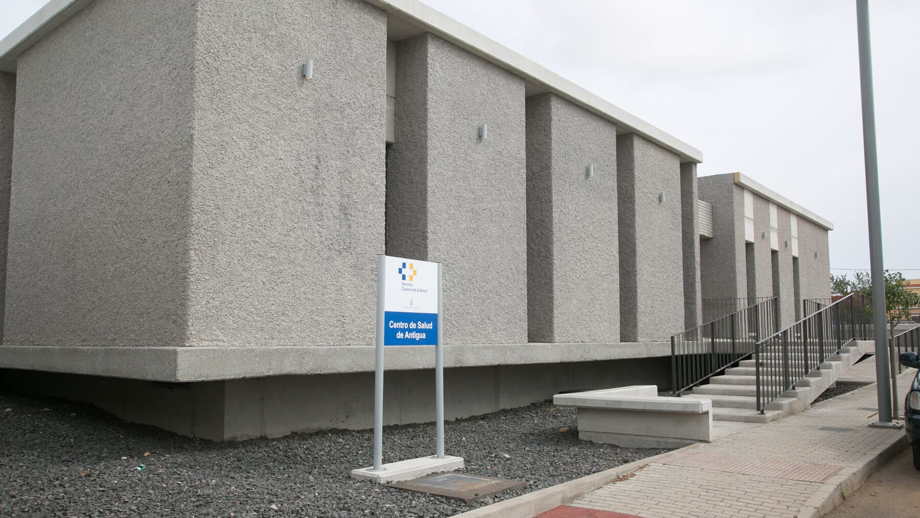 Sanidad pide la parcela anexa al Centro de Salud de Antigua para poner en marcha por fin el servicio de urgencias 24 horas