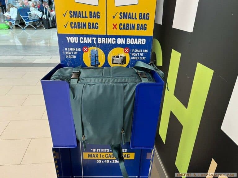 Ryanair ampliará el tamaño del bolso de mano, pero se niega a permitir una maleta gratuita en cabina