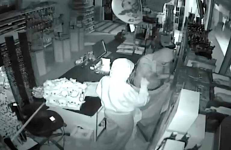 2 detenidos por ocho robos con fuerza en comercios del norte de la isla