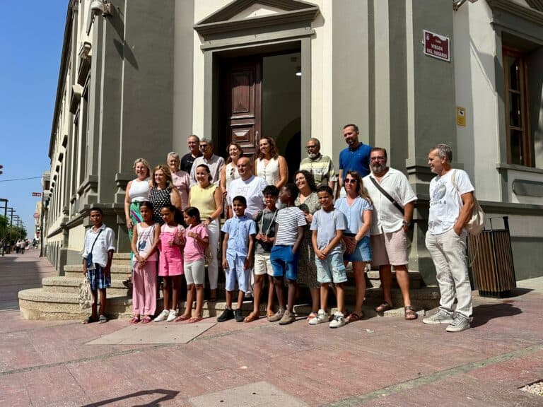 Fuerteventura recibe a ocho menores saharauis que pasarán el verano en la isla con el programa ‘Vacaciones en Paz’
