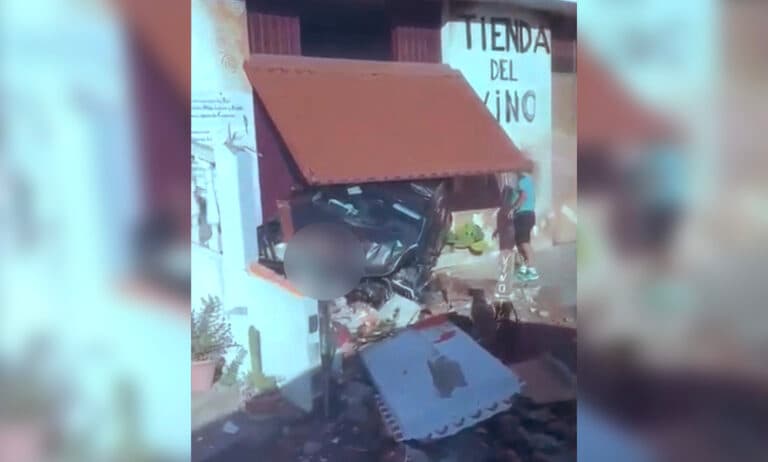 Valle Gran Rey decreta tres días de luto por la muerte de dos vecinos atropellados