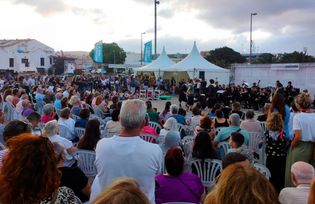 “Una feria de la imaginación y los sueños”: Fuerteventura inaugura la 35ª Feria del Libro