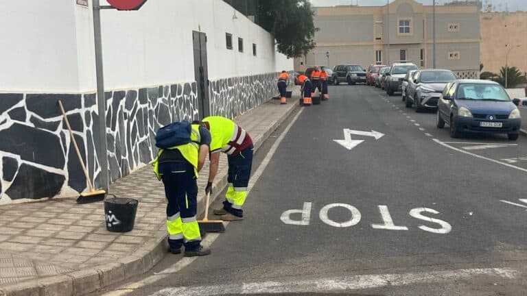 Puerto del Rosario avanza con la campaña de limpieza intensiva “Quiéreme un poquito más” en nuevas zonas del municipio