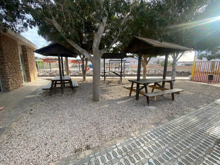 Vecinos de Casillas del Ángel reclaman un aseo público en el merendero