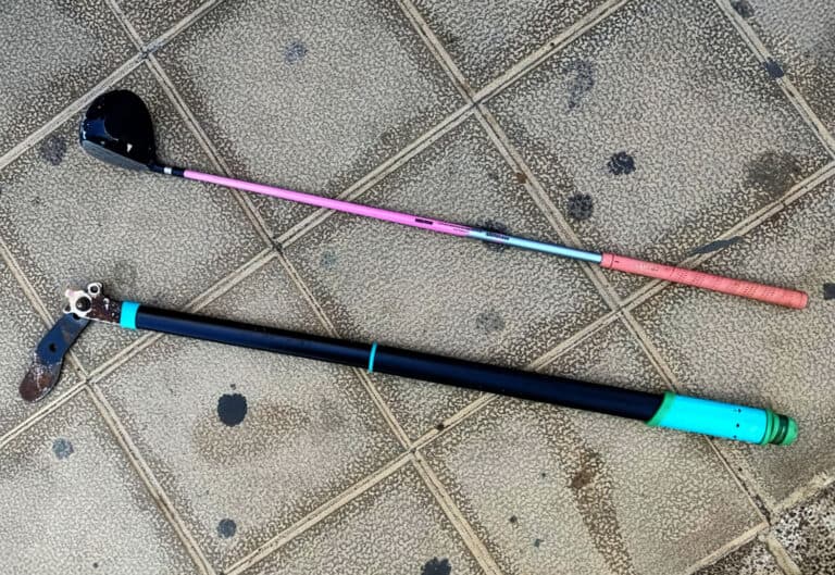 Nueva riña violenta en Caleta de Fuste: dos detenidos tras un enfrentamiento con palos de golf y cizallas en plena calle