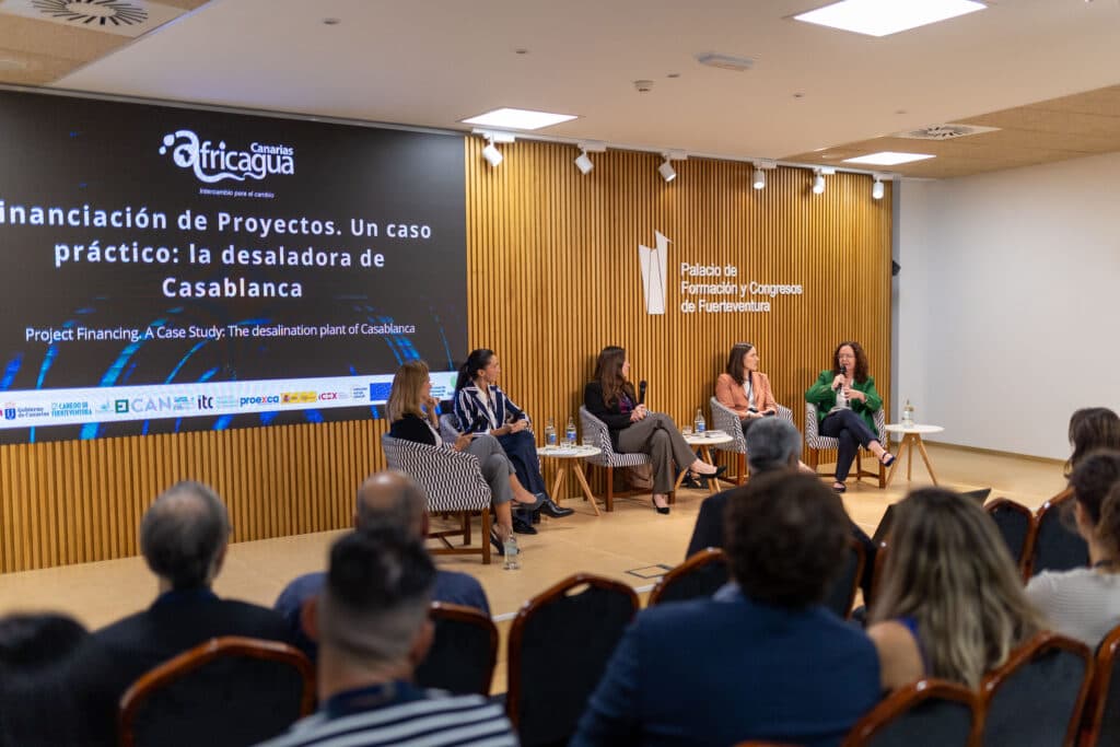 Africagua 2025 avanza en su primera jornada con un programa técnico centrado en agua, energía, financiación y cooperación internacional