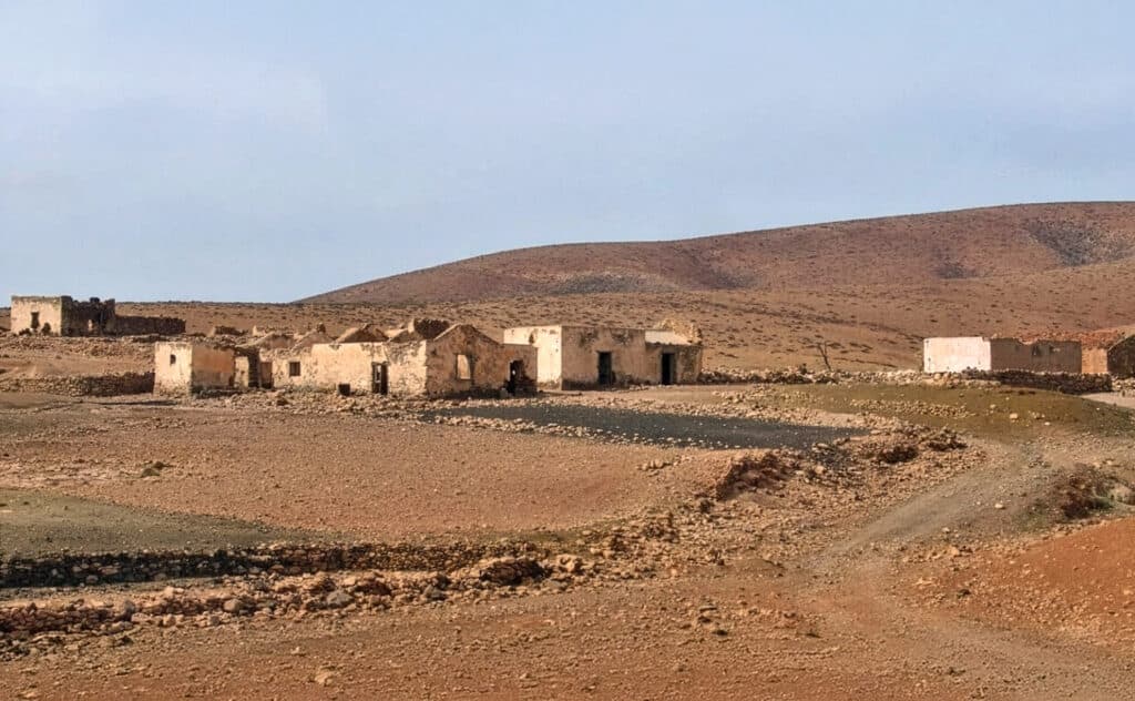 Esther Hernández acusa al Cabildo de “no actuar con firmeza” en la defensa del patrimonio majorero
