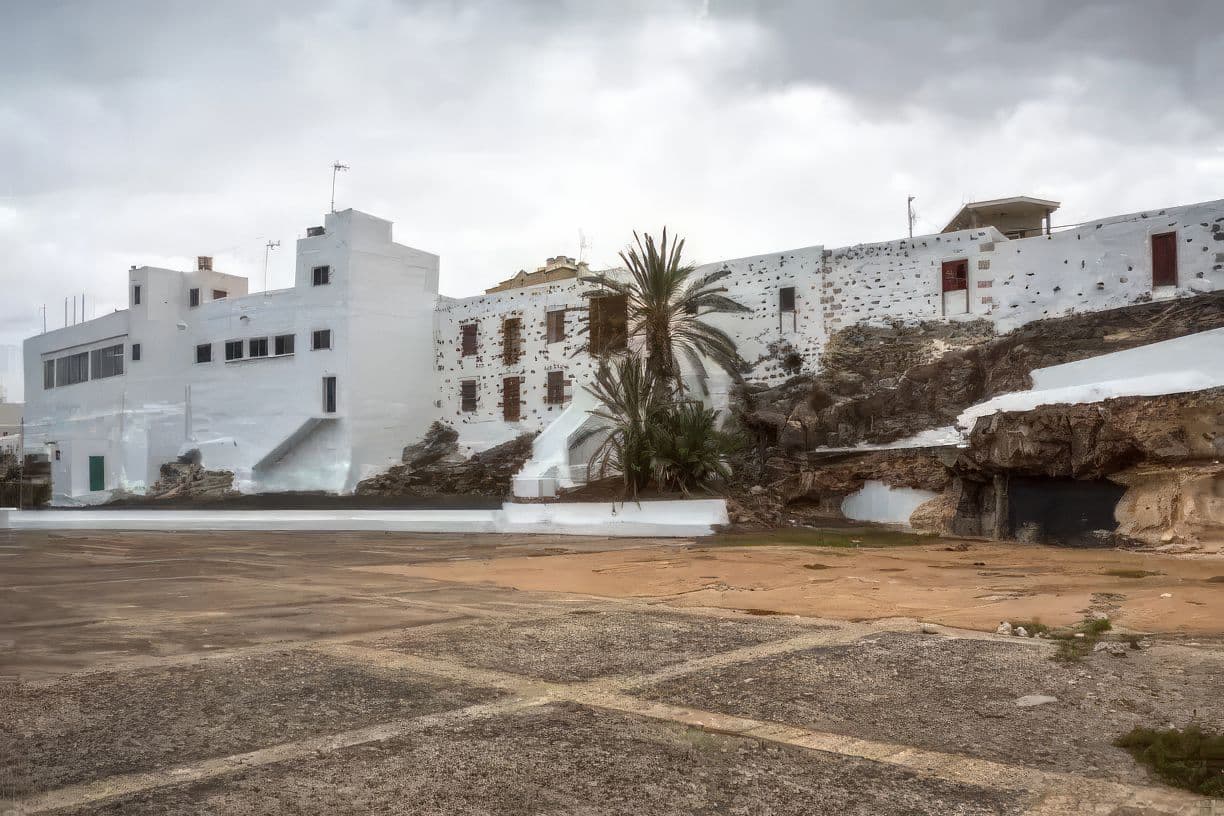 Encuentro de dibujo urbano en Puerto del Rosario para revitalizar la Cornisa del casco histórico