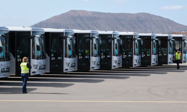 Fuerteventura estrena la flota de guaguas más joven de Canarias: antigüedad media de 3,8 años