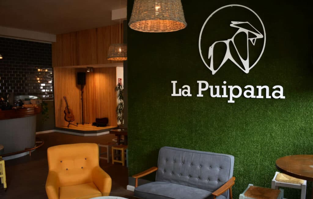 “Queríamos honrar el legado de mis padres”: La Puipana celebra cuatro años de cocina majorera basada en raíces, cercanía y kilómetro cero