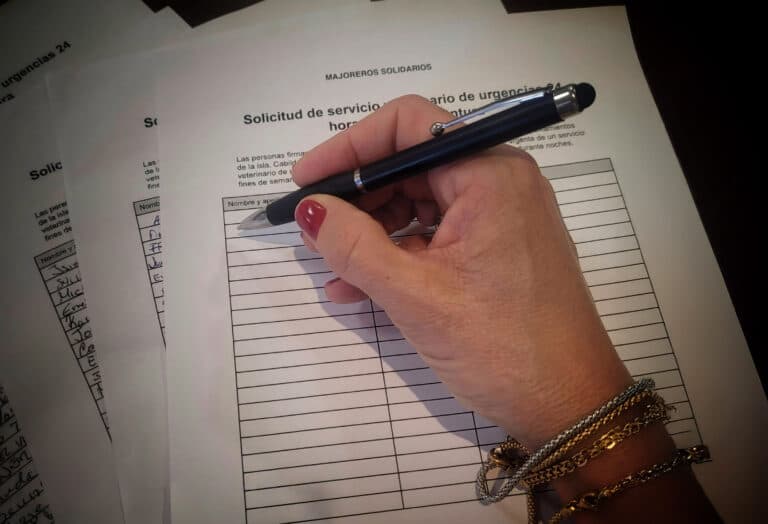 Fuerteventura se moviliza por las urgencias veterinarias: listado completo de locales donde firmar