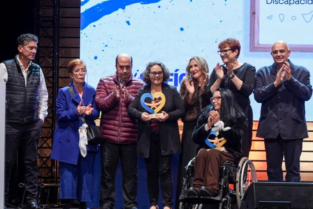 Adivia y Valentina Morán, reconocidas en la Gala +Capaces Canarias por su labor en discapacidad e inclusión