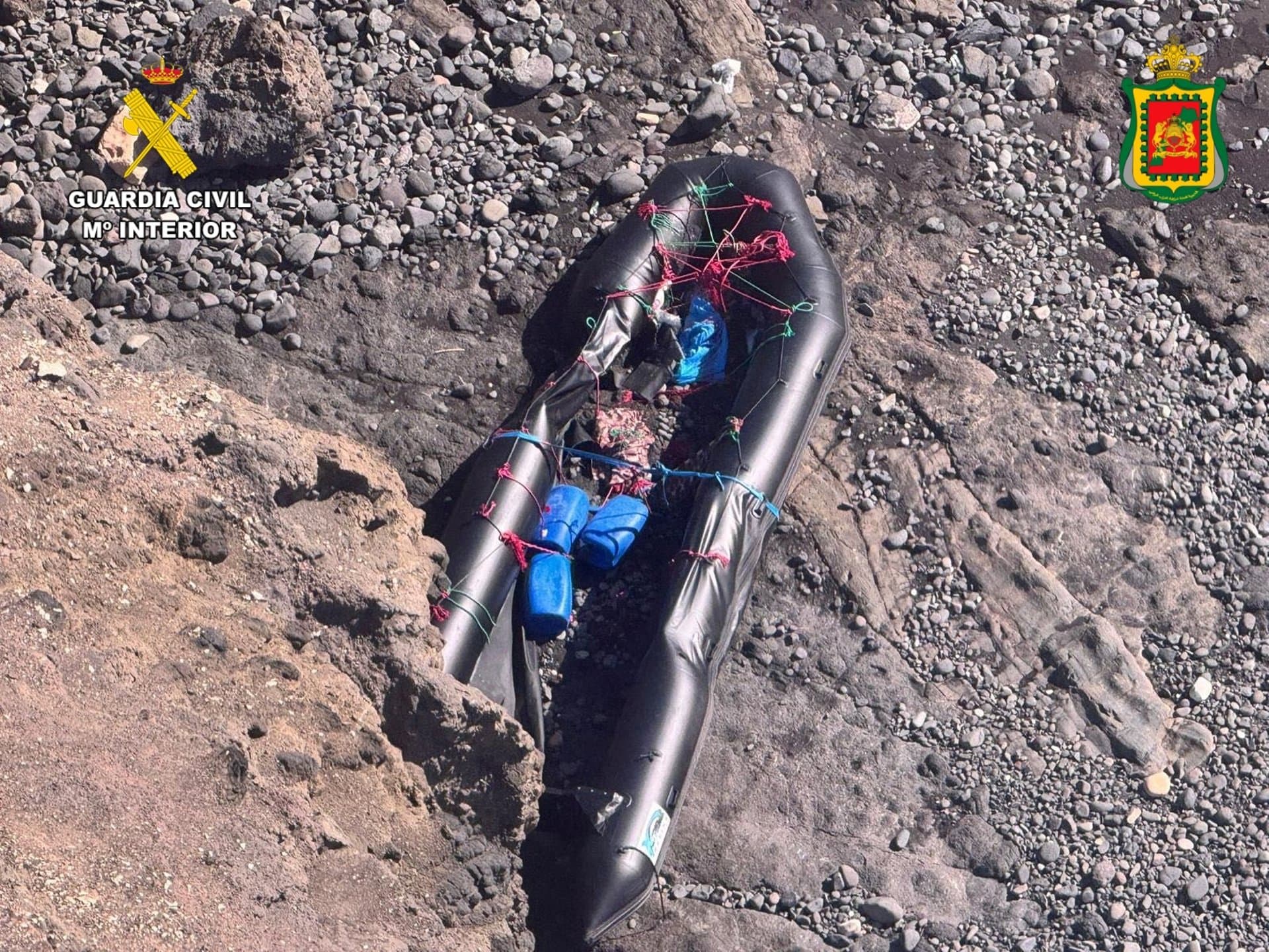 Detenidos tres hombres por introducir 877 kilos de hachís en Fuerteventura mediante una narcolancha