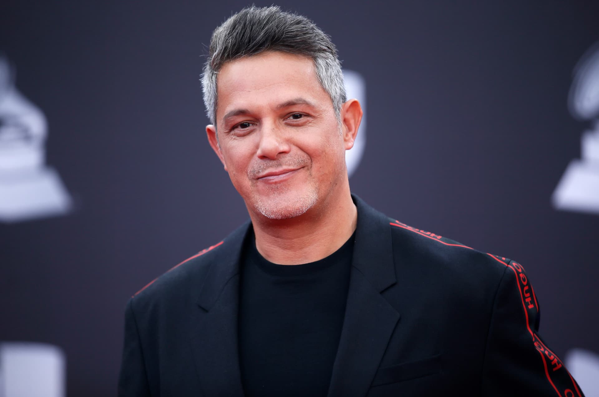 ‘Entre Notas y Anécdotas’ ha elegido a Alejandro Sanz como protagonista
