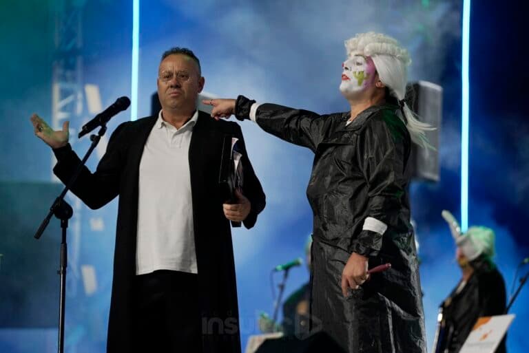 Los Gambusinos arrasan con un juicio murguero y una letra que pregunta “¿dónde están?” las soluciones