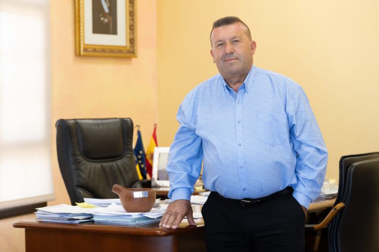 Antigua aprueba el mayor presupuesto de su historia con 21,7 millones sin subir impuestos