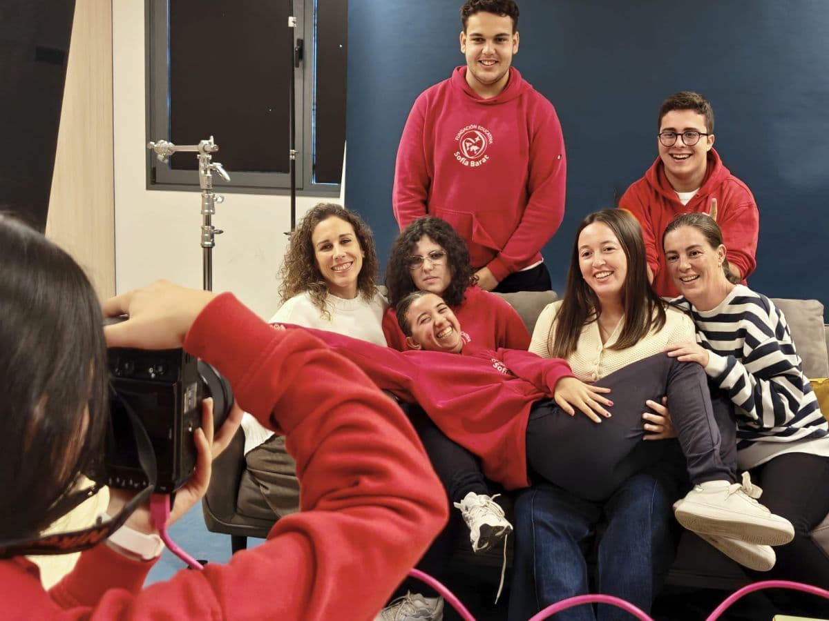 Del chroma key a las portadas de moda, la EAF muestra un futuro profesional y artístico a los institutos de Fuerteventura