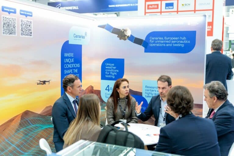 Canarias presenta su Estrategia Aeroespacial en la feria Xponential Europe de Düsseldorf