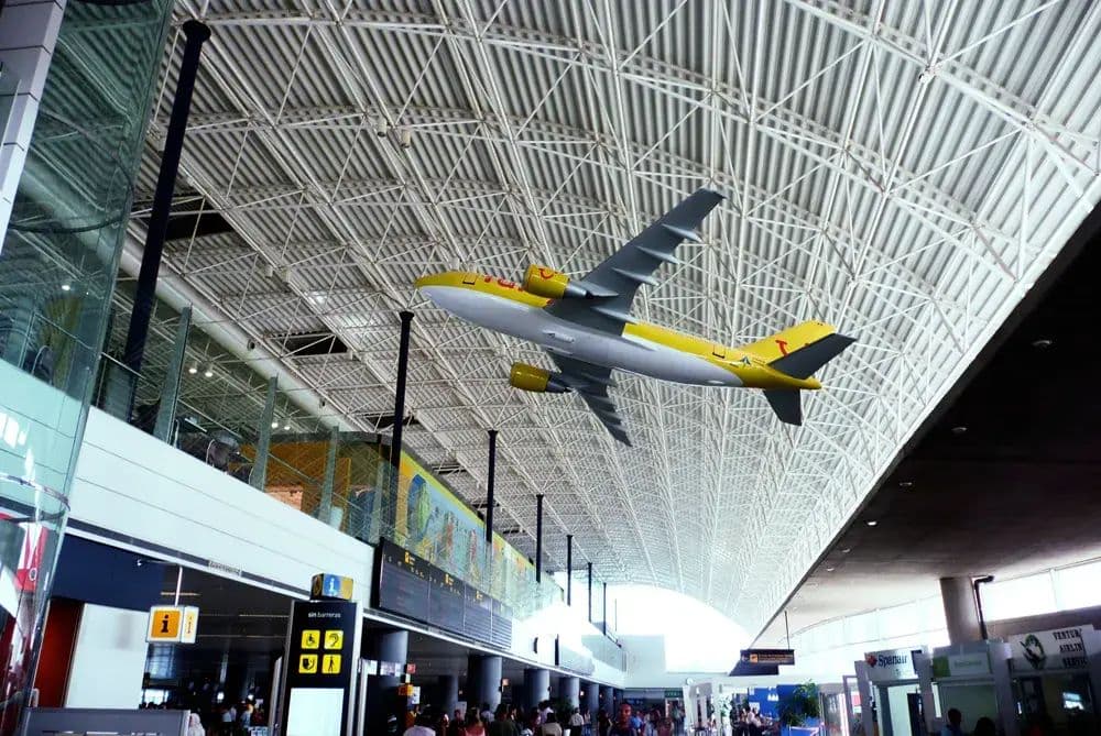 Fuerteventura se prepara para operar 1.726 vuelos durante la Semana Santa