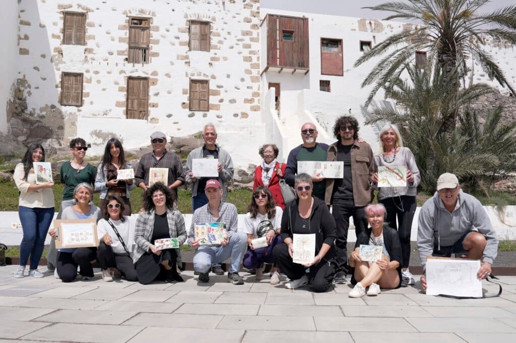 El arte resiste al mal tiempo y pone el foco en la memoria de la Cornisa de Puerto del Rosario