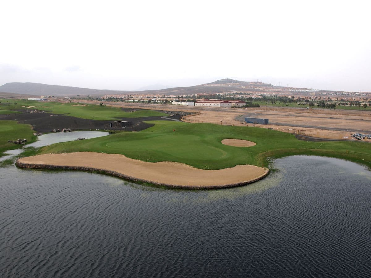 El TSJC otorga al Ayuntamiento de Antigua la titularidad de la parcela de la desaladora de Salinas Golf