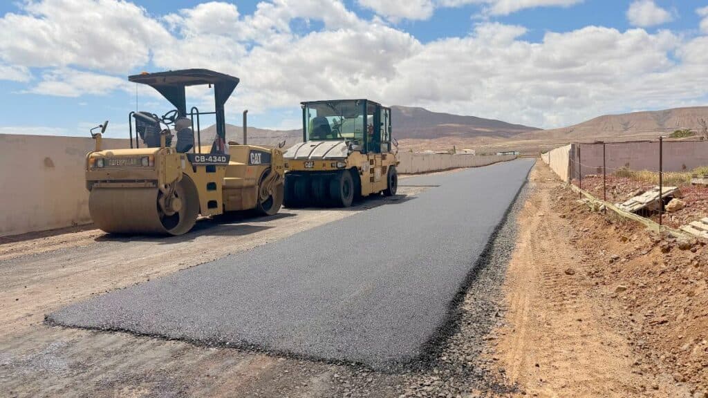 720.000 euros para asfaltar los caminos de Tesjuates tras años de demandas vecinales