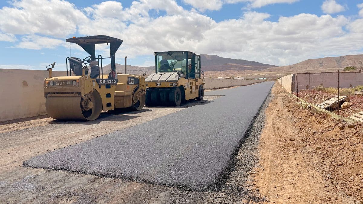 720.000 euros para asfaltar los caminos de Tesjuates tras años de demandas vecinales