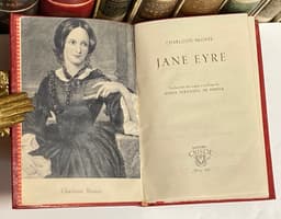 Escritoras que tenían que publicar bajo seudónimo masculino