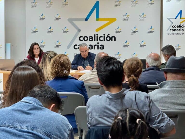 AM-CC critica a Zapata por el uso de suelo agrícola para energías renovables en Fuerteventura
