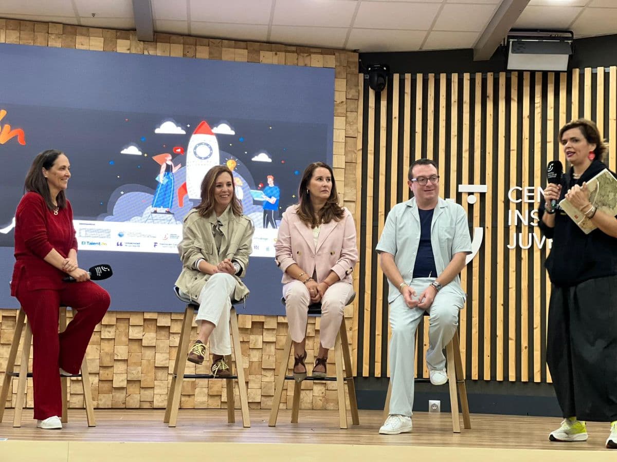 Veinte jóvenes emprendedores de Fuerteventura compiten en El Talentón por 1.500 euros y un viaje de innovación a China