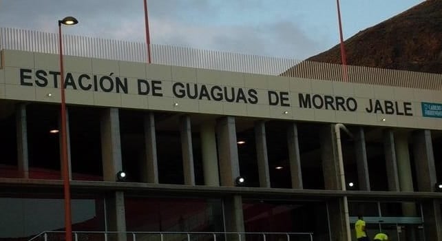 Tina Da Silva convierte la Estación de Guaguas de Morro Jable en un espacio artístico