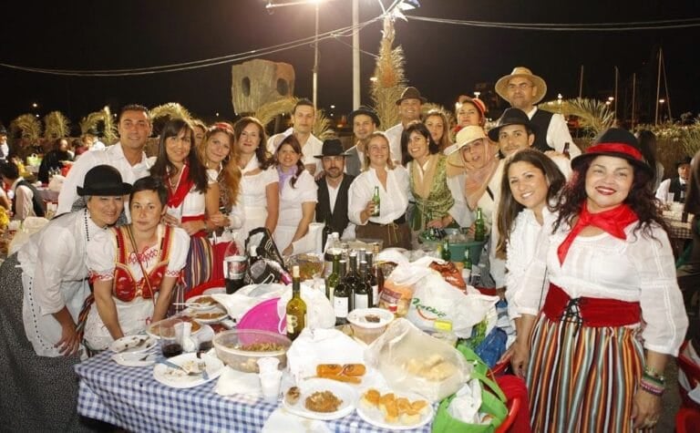 Este miércoles se abre el plazo para solicitar mesa en el baile de Taifas