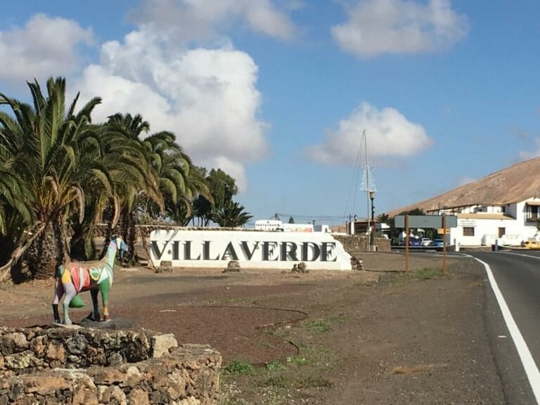 ‘El falso acuerdo entre la Consejería de Educación y el CEIP Villaverde’