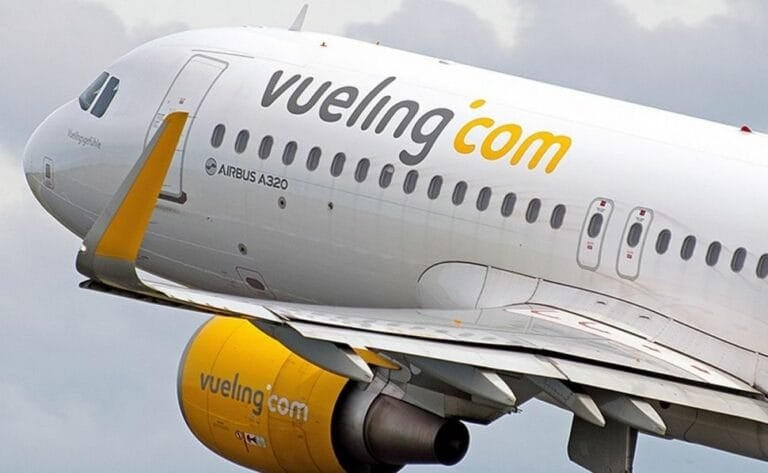 Vueling tiene que devolver 459.000 € por irregularidades en los descuentos a residentes