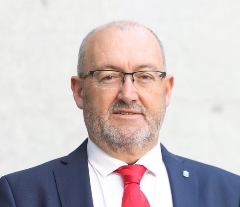 El socialista Juan B. Fuentes renuncia a su acta de diputado