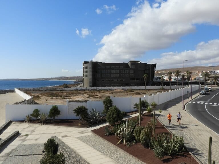 Fuerteventura baja a Nivel 2