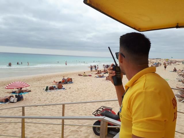 Preocupante aumento del rescate a bañistas en apuros en el municipio de La Oliva