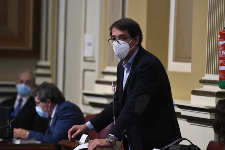 “Los fondos europeos deben dar especial atención a Fuerteventura y Lanzarote”