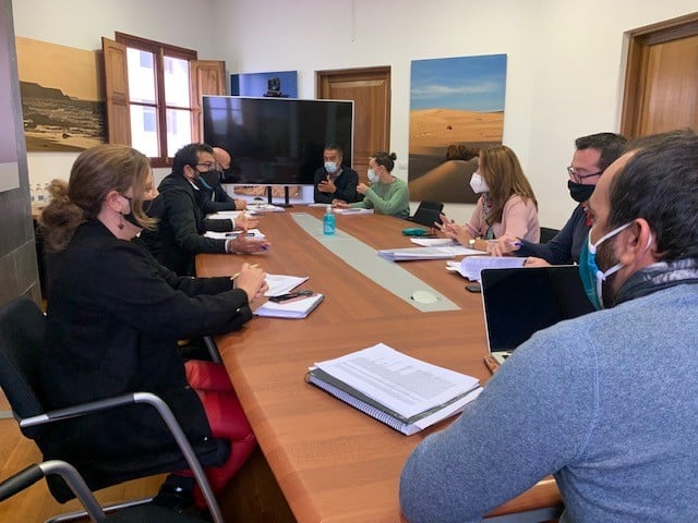 CC responde al PSOE: «Nunca antes en la historia del Cabildo un presidente había abandonado»