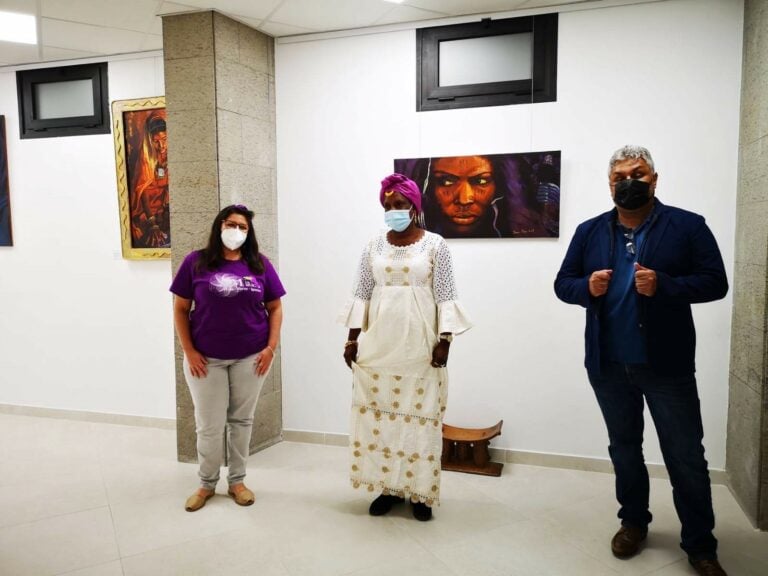 Inaugurada la Exposición de Pintura ‘El papel de la mujer en la sociedad africana’