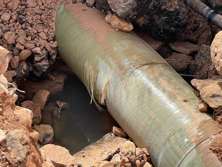 El CAAF repone una tubería de impulsión en Puerto del Rosario tras detectarse una avería